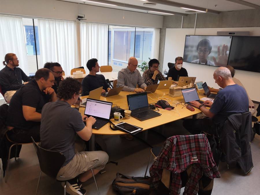 dirac23meeting.jpg dirac23meeting.jpg